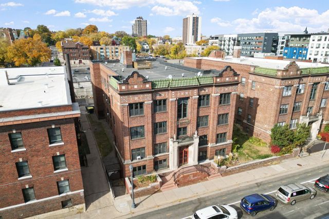 1820 1st Avenue S 102, Minneapolis, MN 55403