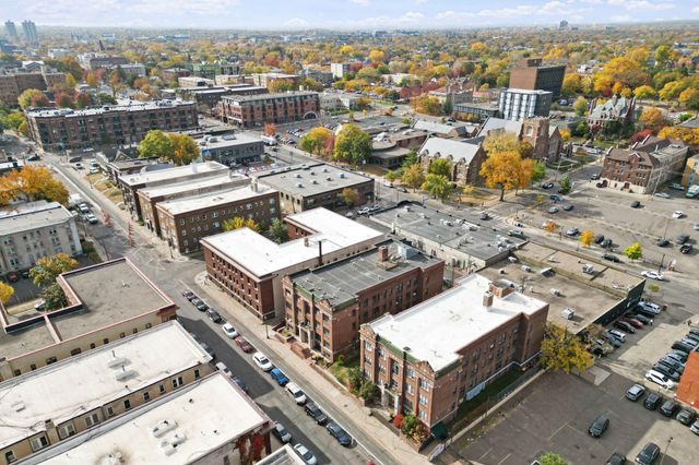 1820 1st Avenue S 102, Minneapolis, MN 55403