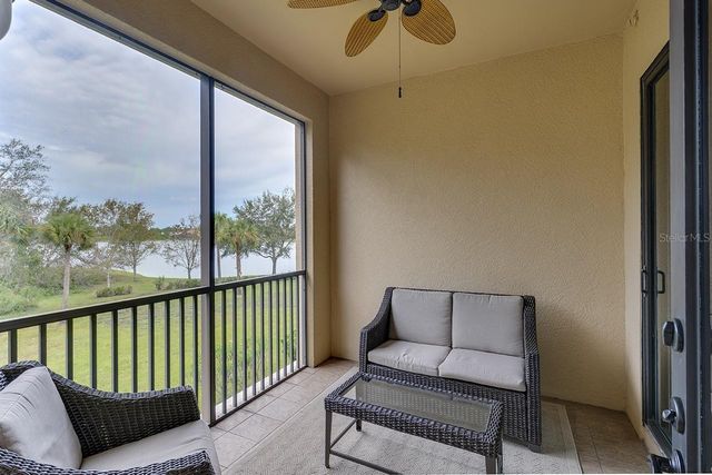 7702 LAKE VISTA COURT 204, Lakewood Ranch, FL 34202