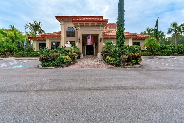 7702 LAKE VISTA COURT 204, Lakewood Ranch, FL 34202