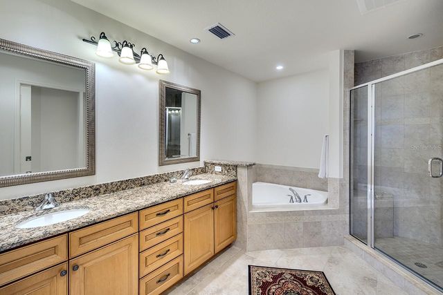 7702 LAKE VISTA COURT 204, Lakewood Ranch, FL 34202