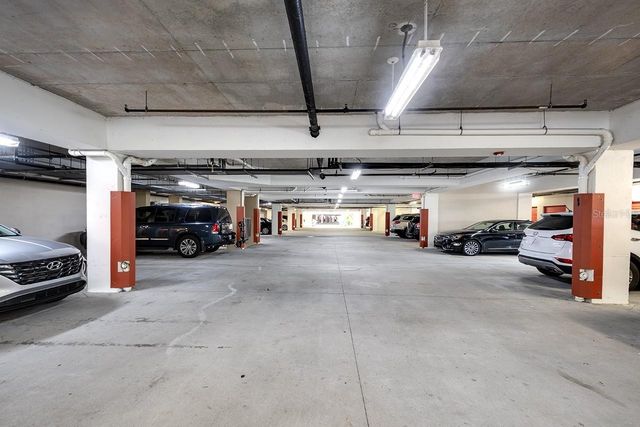 7702 LAKE VISTA COURT 204, Lakewood Ranch, FL 34202