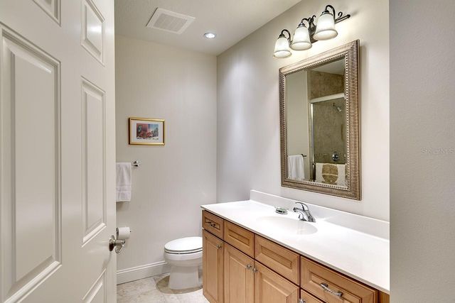 7702 LAKE VISTA COURT 204, Lakewood Ranch, FL 34202