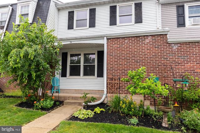 54 RELIANCE CT, Telford, PA 18969