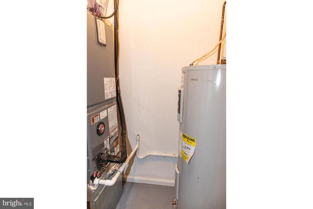 54 RELIANCE CT, Telford, PA 18969