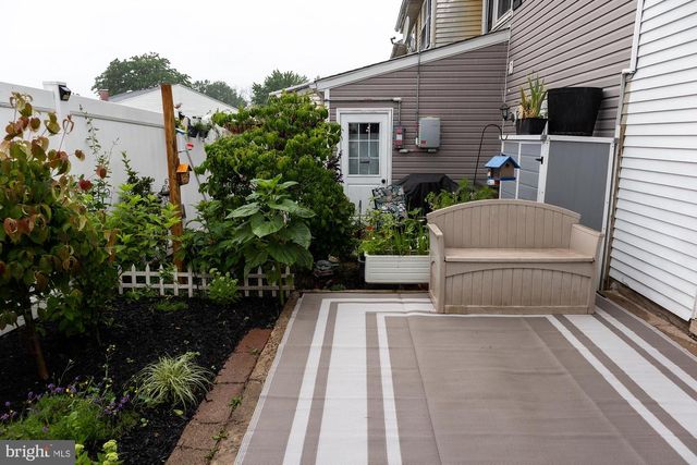 54 RELIANCE CT, Telford, PA 18969