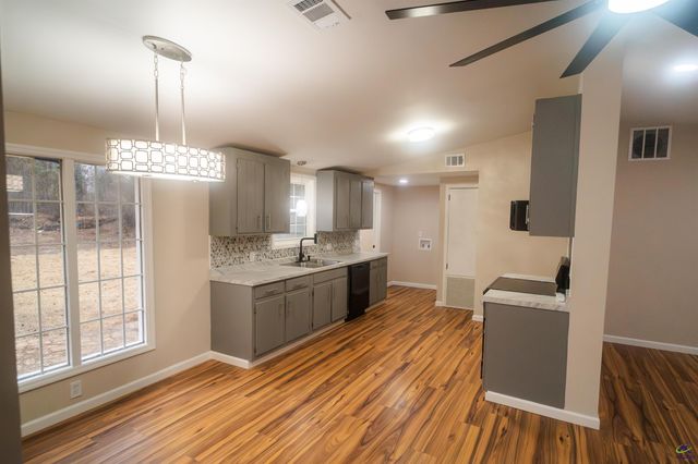 109 Calvin Ct., Warner Robins, GA 31093