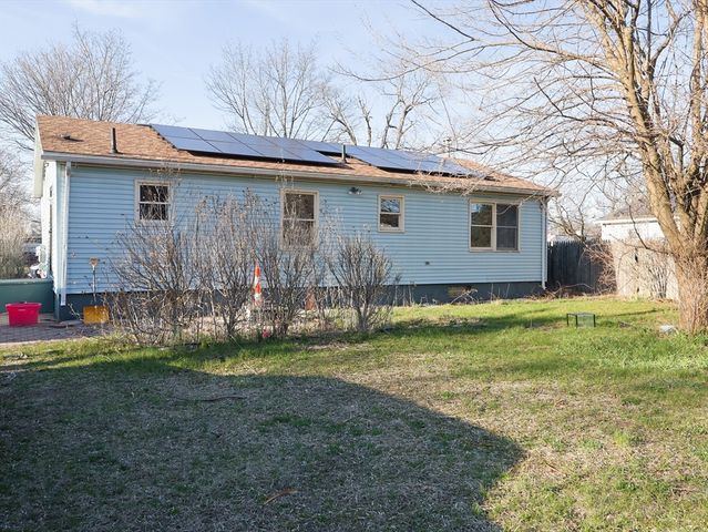 109 Pendleton Ave, Springfield, MA 01109