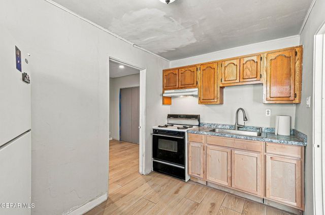 705 S VIRGINIA Street, El Paso, TX 79901