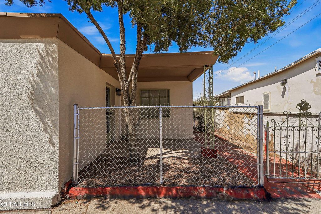 705 S VIRGINIA Street, El Paso, TX 79901