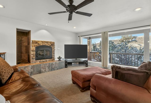 78 Sangre De Cristo Drive, Cedar Crest, NM 87008