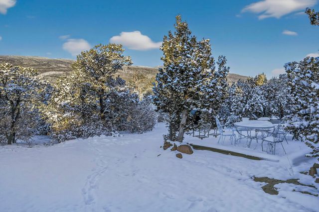 78 Sangre De Cristo Drive, Cedar Crest, NM 87008