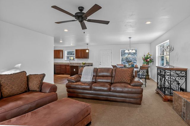 78 Sangre De Cristo Drive, Cedar Crest, NM 87008