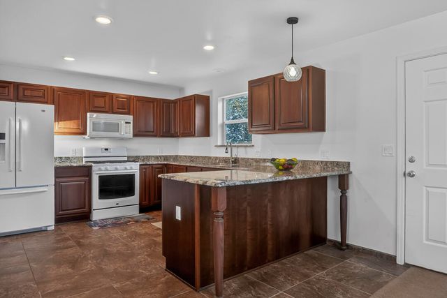 78 Sangre De Cristo Drive, Cedar Crest, NM 87008