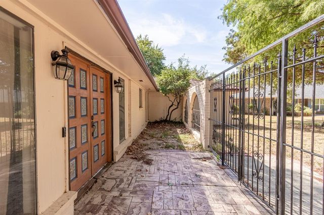 419 George L Cross Court, Norman, OK 73069