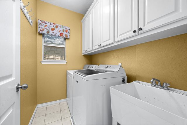 108 Thornwood RD, Georgetown, TX 78628