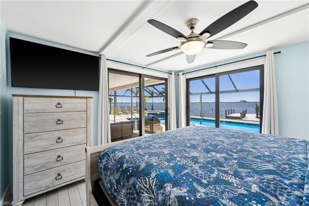 Image 27 of property listing at 1600 Edith Esplanade, Cape Coral, FL 33904