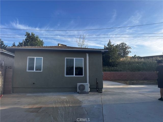 1564 W Phillips Boulevard, Pomona, CA 91766