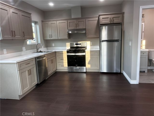 1564 W Phillips Boulevard, Pomona, CA 91766