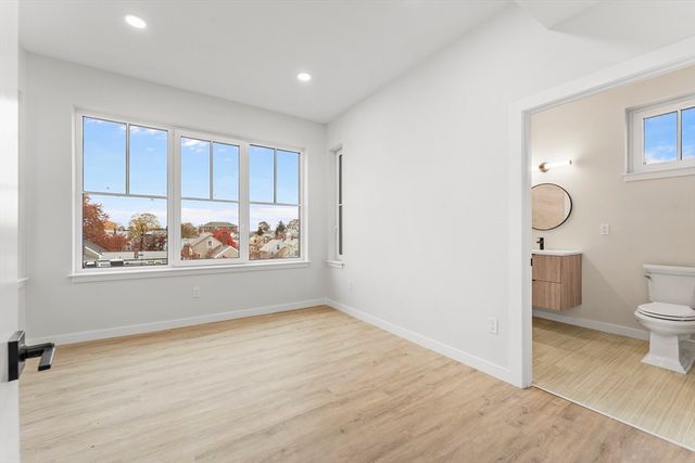 24-28 Mt Pleasant 401, Somerville, MA 02145