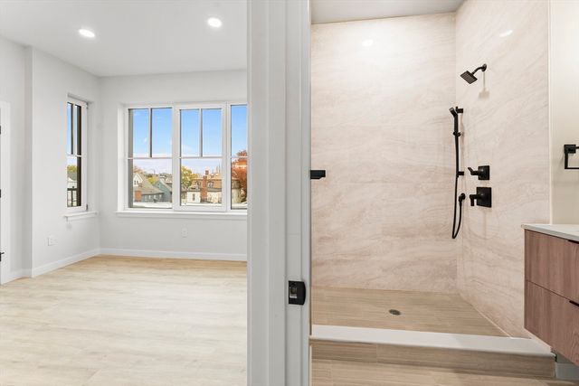 24-28 Mt Pleasant 401, Somerville, MA 02145