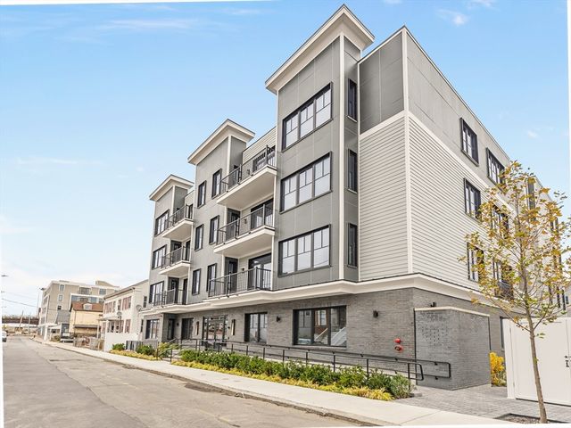 24-28 Mt Pleasant 401, Somerville, MA 02145