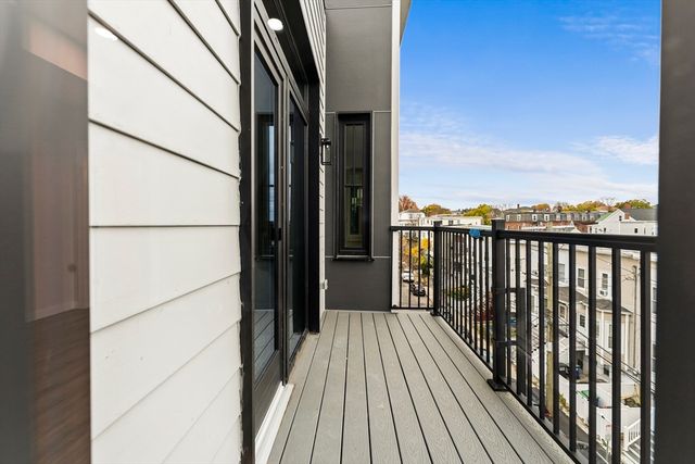 24-28 Mt Pleasant 401, Somerville, MA 02145