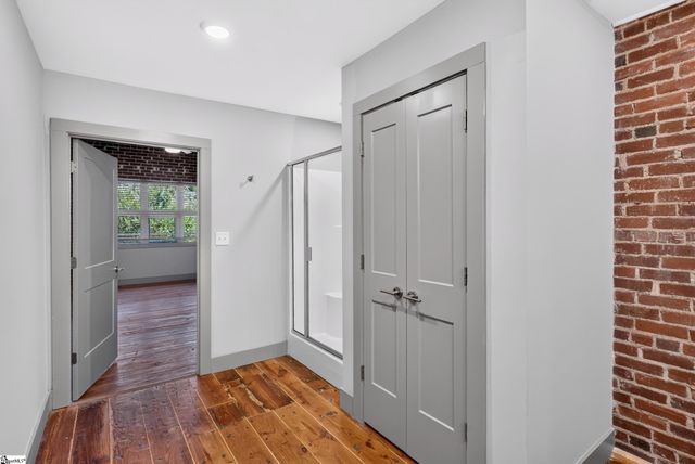 806 Green Avenue UNIT 204, Greenville, SC 29605