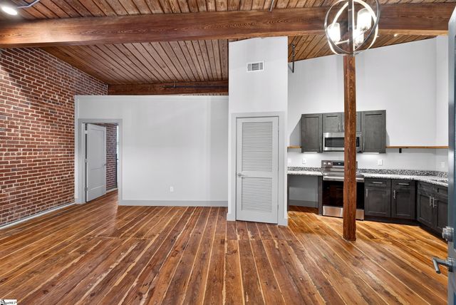 806 Green Avenue UNIT 204, Greenville, SC 29605