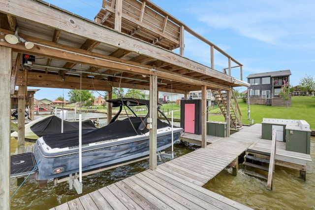 546 W Cattle Drive, Onalaska, TX 77360