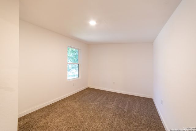 2326 Cincinnati # 202, San Antonio, TX 78228