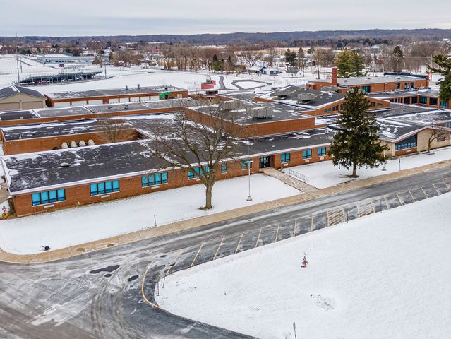 214 S Prospect Street, Marengo, IL 60152