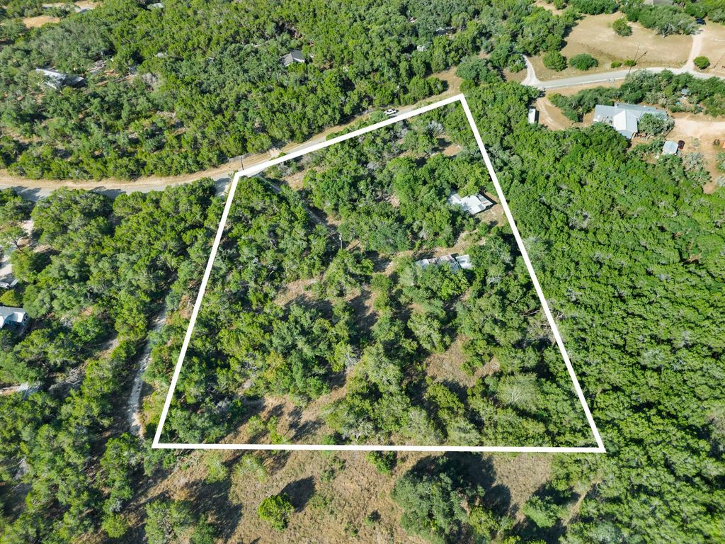 800 Todo LN, Driftwood, TX 78619