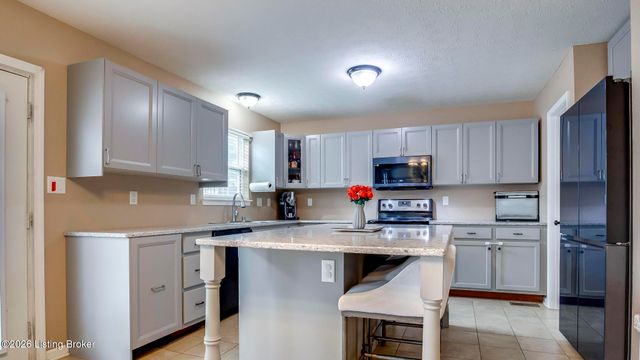 11109 Pebble Trace, Louisville, KY 40229