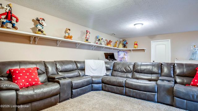 11109 Pebble Trace, Louisville, KY 40229