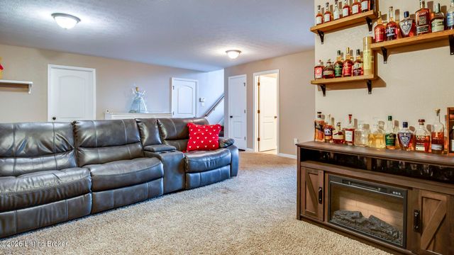 11109 Pebble Trace, Louisville, KY 40229