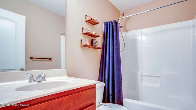 11109 Pebble Trace, Louisville, KY 40229