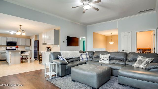 11109 Pebble Trace, Louisville, KY 40229