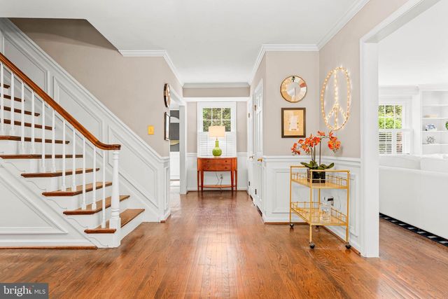 1425 COUNTY LINE RD, Bryn Mawr, PA 19010