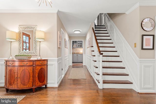 1425 COUNTY LINE RD, Bryn Mawr, PA 19010