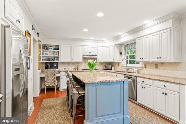 1425 COUNTY LINE RD, Bryn Mawr, PA 19010