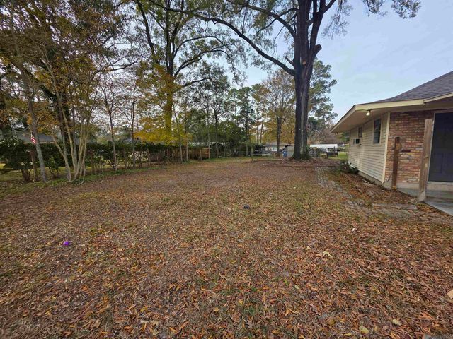 5219 Goodland Dr, Greenwell Springs, LA 70739