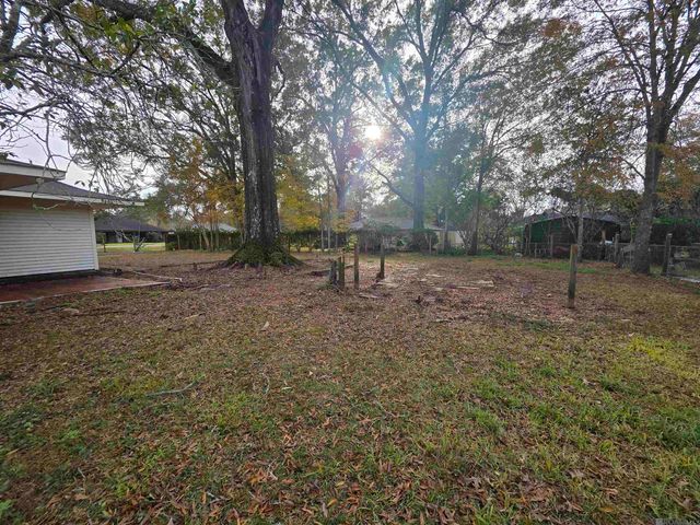5219 Goodland Dr, Greenwell Springs, LA 70739