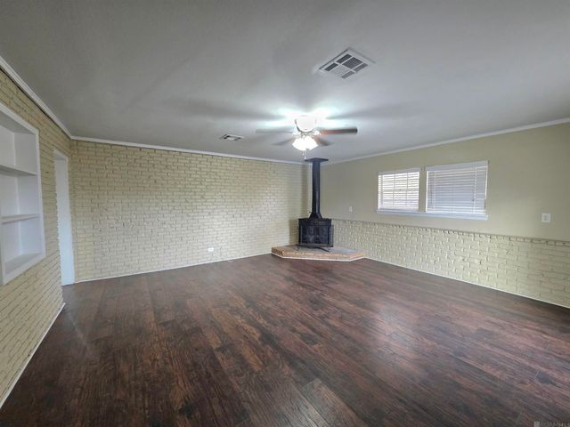 5219 Goodland Dr, Greenwell Springs, LA 70739