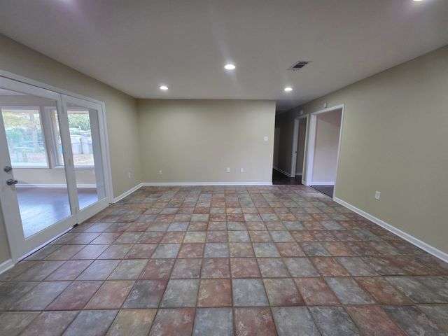 5219 Goodland Dr, Greenwell Springs, LA 70739