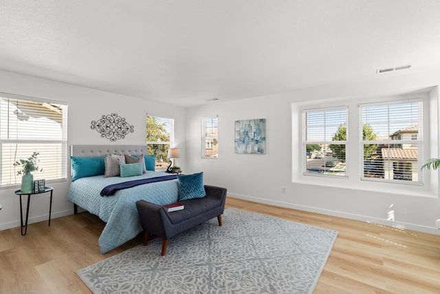 16711 Colonial Trl, Lathrop, CA 95330