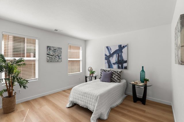 16711 Colonial Trl, Lathrop, CA 95330