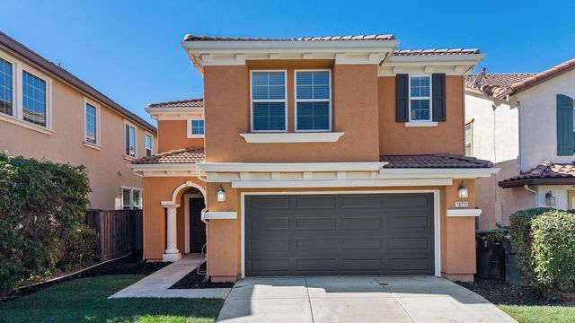 16711 Colonial Trl, Lathrop, CA 95330