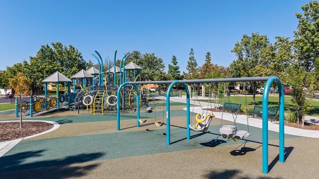 16711 Colonial Trl, Lathrop, CA 95330