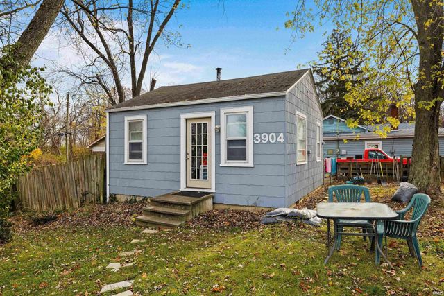 3902 & 3904 Grayston Avenue, Fort Wayne, IN 46806